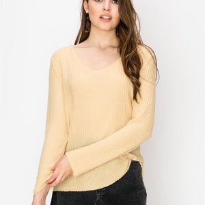 🦋 Womens mustard long sleeve shirt 🦋